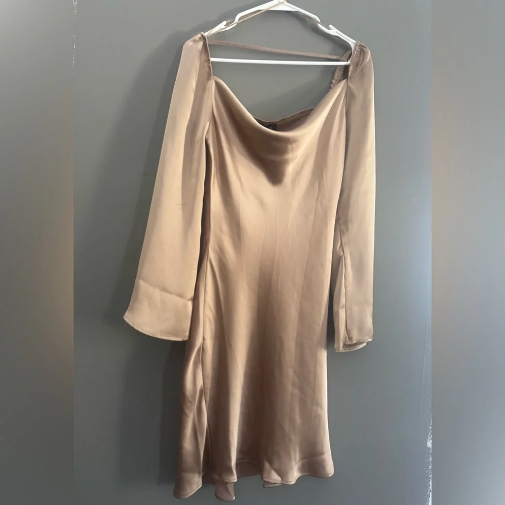 NWT Dynamite Satin Cowl Neck Dress in Champagne Taupe - Picture 4 of 5
